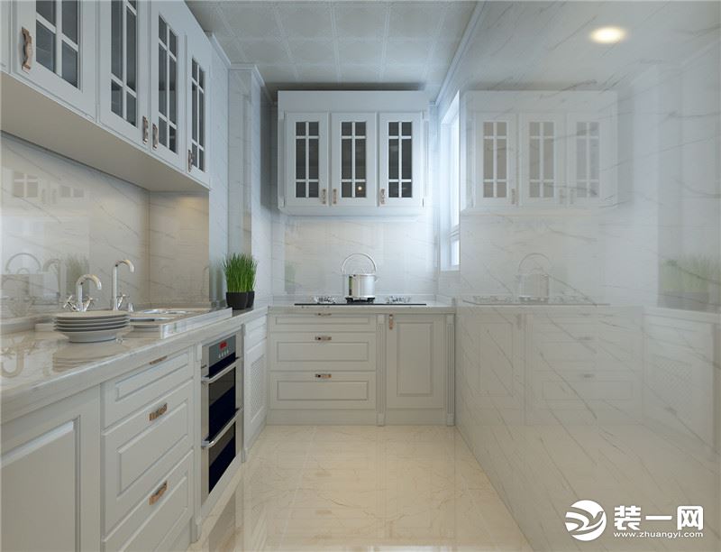 厨房L型设计，全部使用白色的橱柜，电器也做了嵌入式处理，看起来整洁大方。