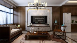 客厅中规中矩的实木家具，极具中式特色的灯，打造了一个完美的中式风格的待客区域。