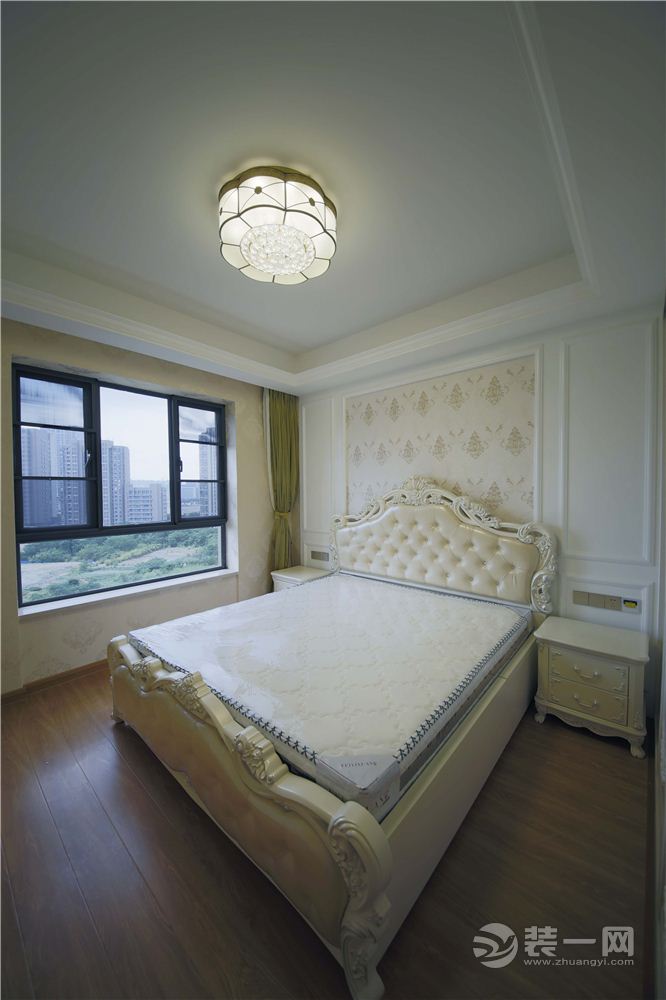 福州阳光凡尔赛宫136平米欧式风格卧室床