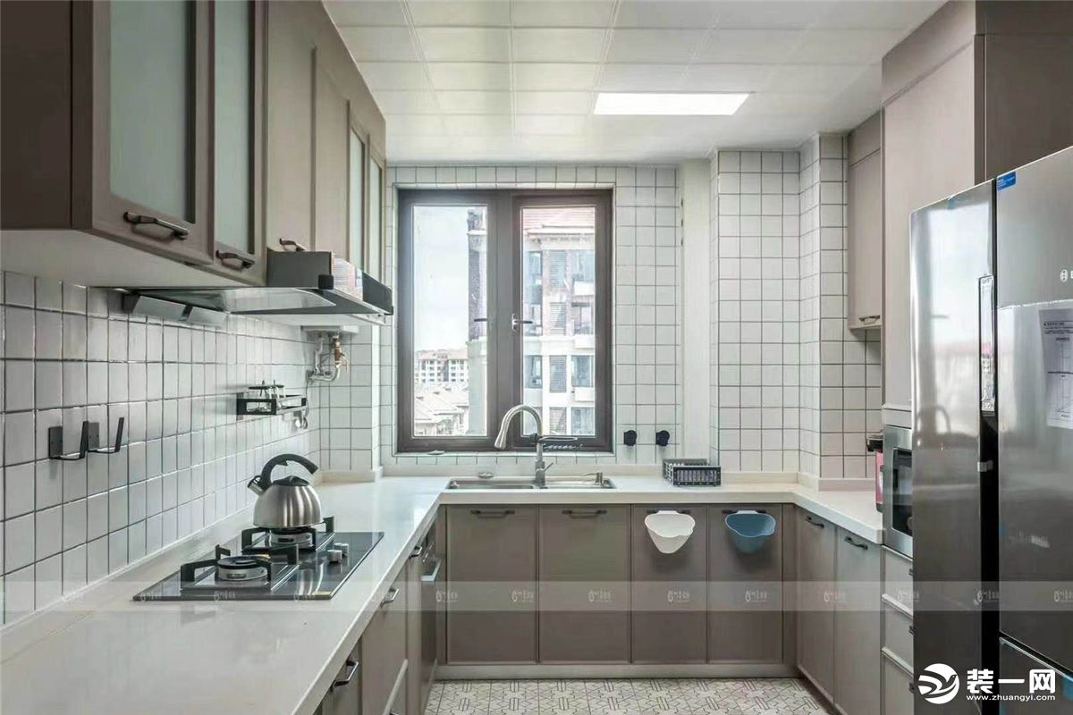 川豪装饰西山林语D区169平现代美式风格装修    厨房实景图