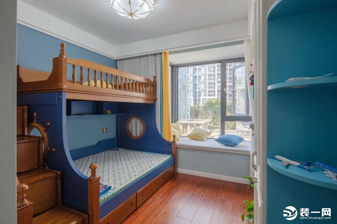 锦悦青山欧式风格儿童房装修，上下铺的设计，充满乐趣。