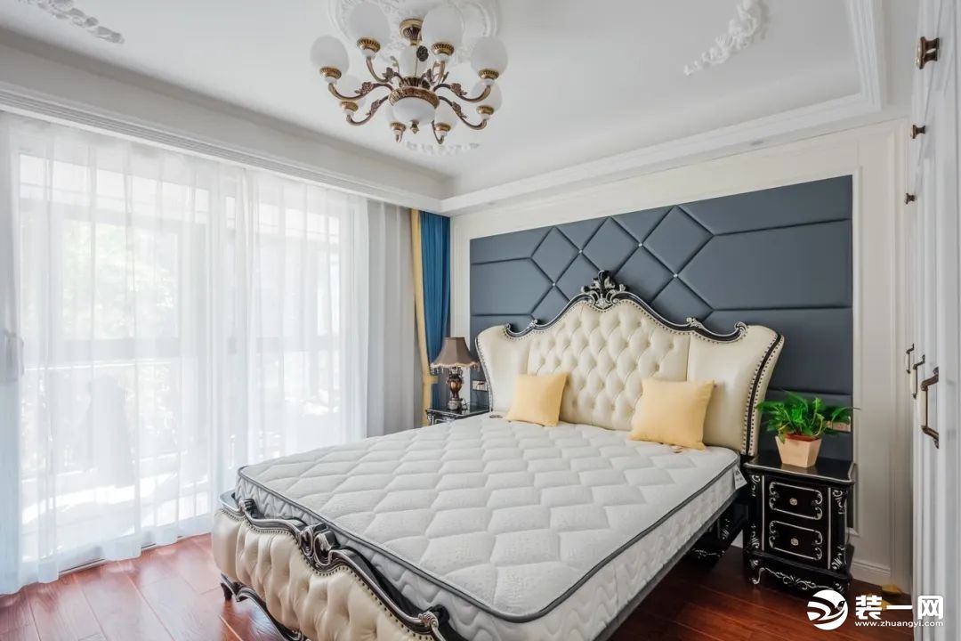 【南宁创艺装饰】欧式风格卧室装修效果图，大气的欧式大床，营造出温馨舒适的卧室氛围。