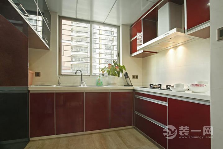武汉保利公园九里189平四居室欧式风格厨房橱柜