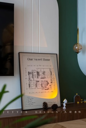 将户型设计图，以《Our Sweet Home》为主题裱画，用不灭的爱意，勾勒出理想的家居模样。