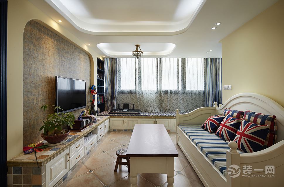 橡树湾 125平 三居室 造价15万 地中海风格客厅
