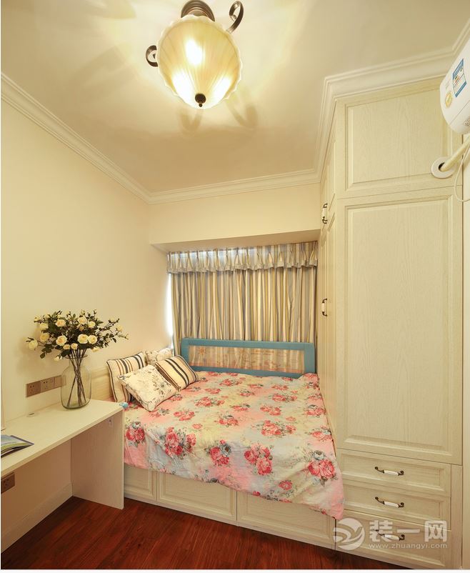 国泰九龙湾 80平二居室 造价9万 温暖如初美式风格卧室