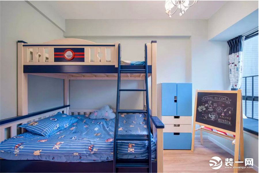 珠江城160平方四居原木北欧风格卧室装修效果图