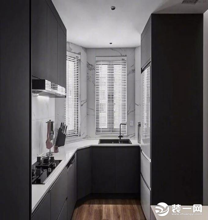 万科悦湾155平方三居现代黑白灰北欧风格厨房装修效果图