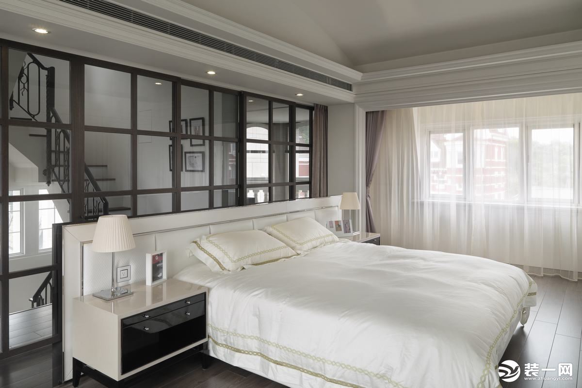 重庆远景装饰  万科悦湾300平方三居现代风格卧室装修效果图
