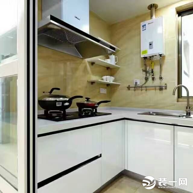 重庆天怡美装饰—江与城  简约风格 115平方厨房装修效果图