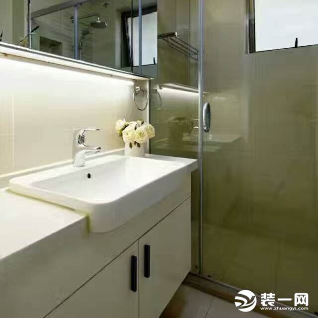 重庆天怡美装饰—江与城  简约风格 115平方卫浴间装修效果图