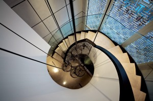 珠海蔚蓝堡261平复式新中式楼梯装修效果图