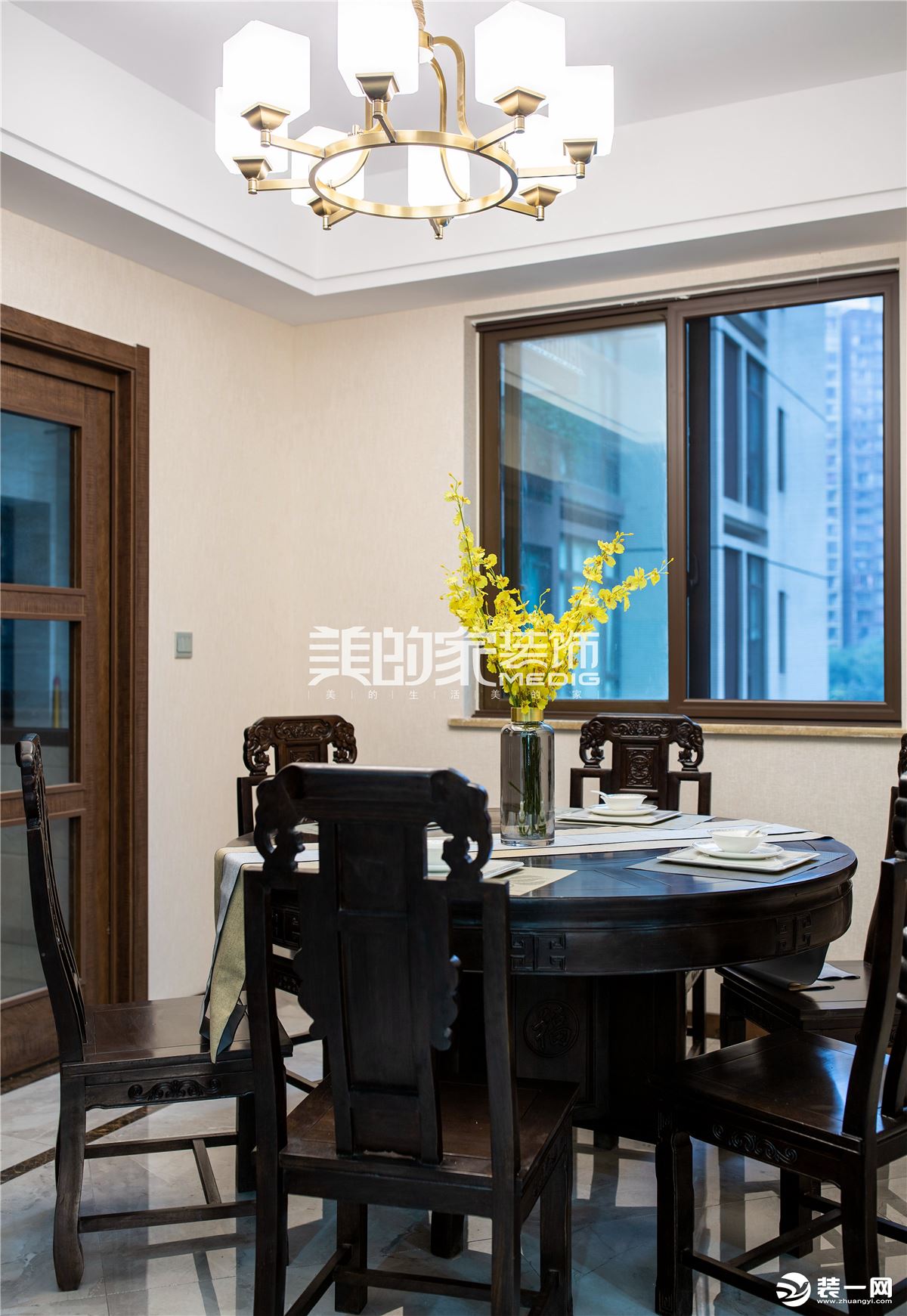 珠江太阳城130㎡新中式风格餐厅装修效果图