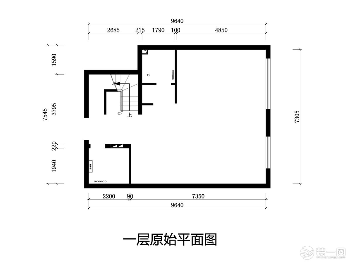 业主的地下一层是半地下的形式，其朝南方向采光良好，而且南侧是其私人的花园，所以地下多功能区有更多的与