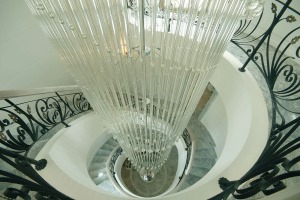 保利高尔夫国际花园现代风格楼梯及灯饰装修实景图