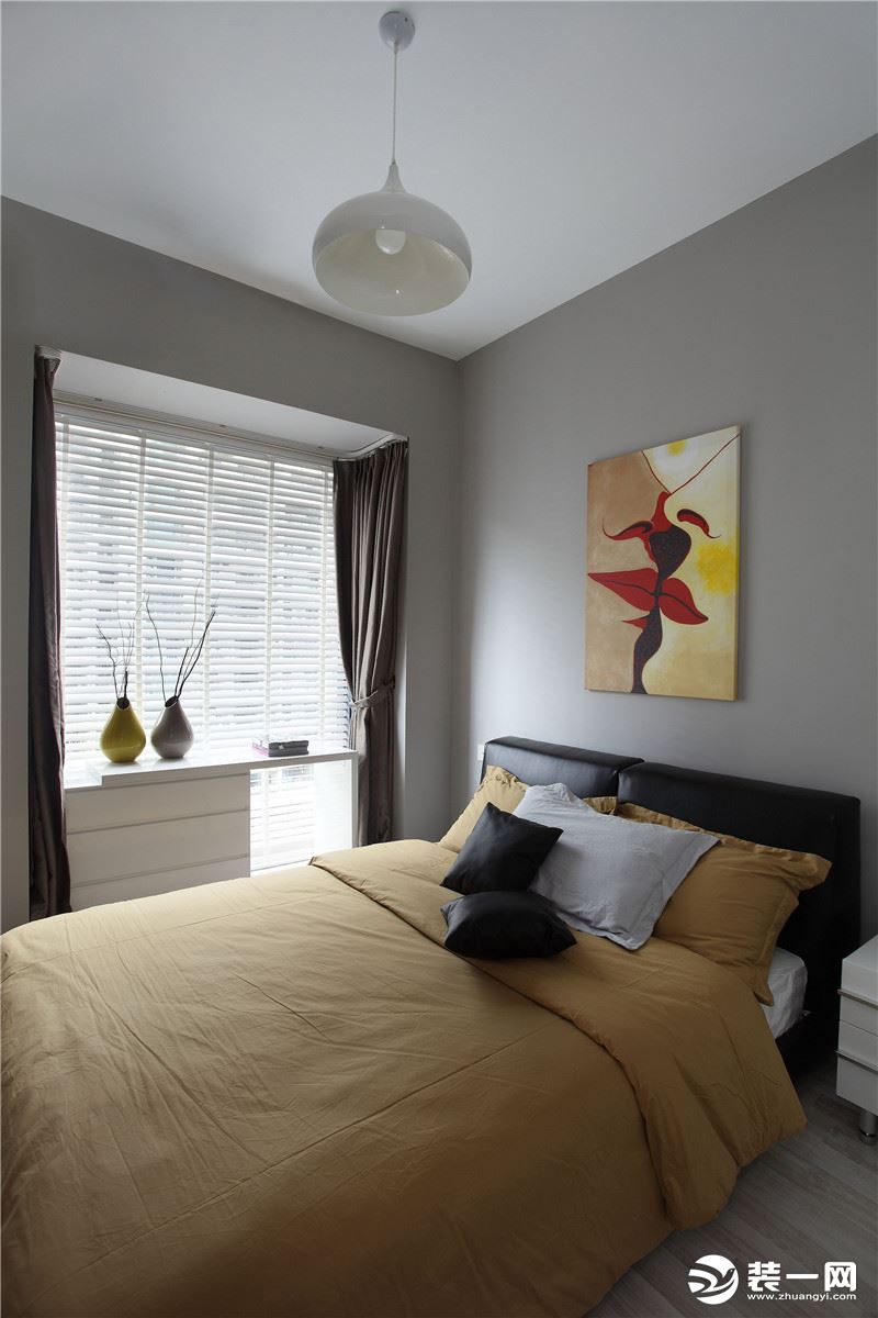 西安海伦国际小区130平三居室现代简约装修半包6W，次卧