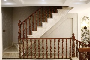重庆乐尚装饰 龙樾湾300平联排别墅美式风格 楼梯完工图