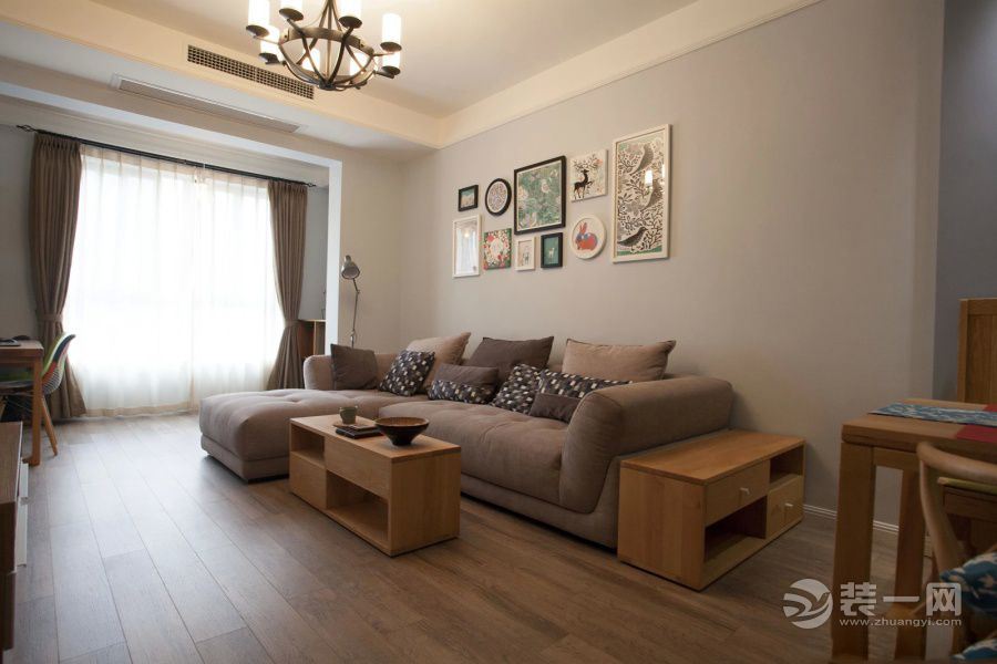 怡海星城 78平 二居室 造价7万 现代温馨客厅