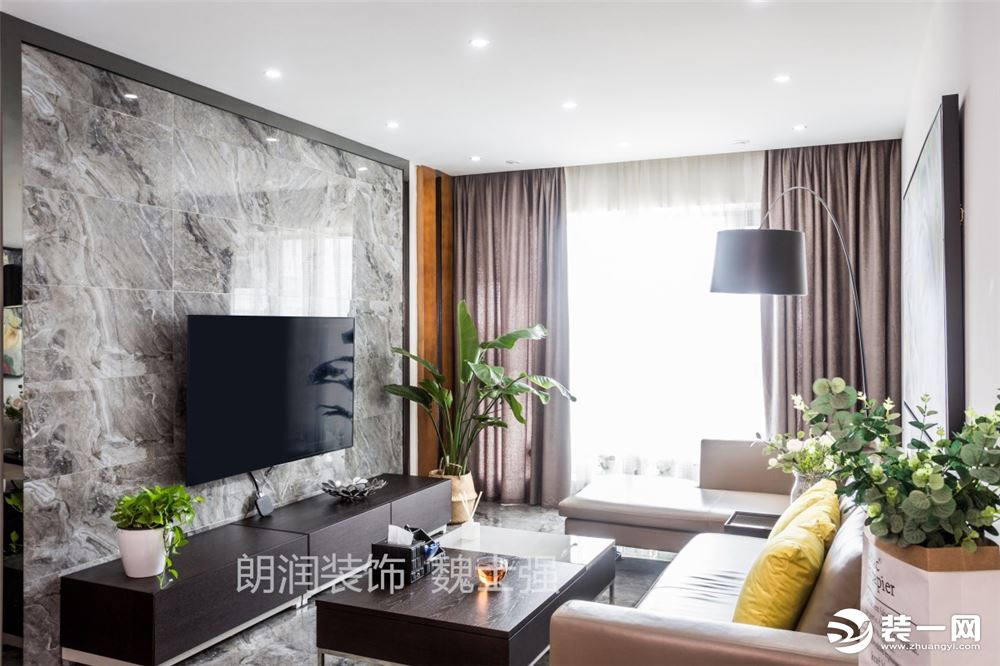 【绿地GIC】120平米三居室客厅现代风格完工实景图
