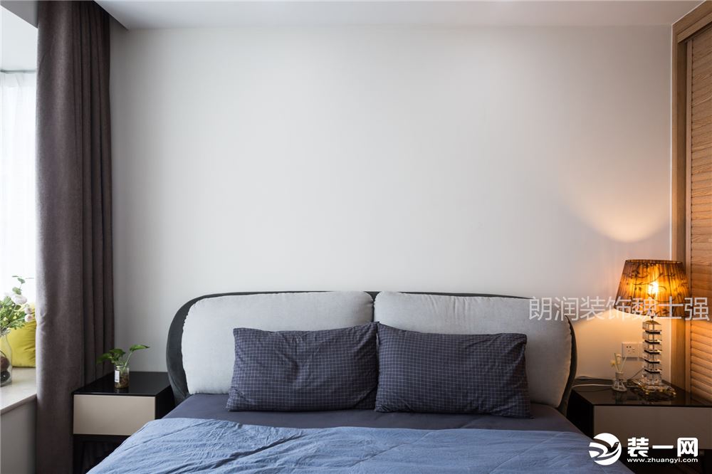 【绿地GIC】120平米三居室卧室现代风格完工实景图