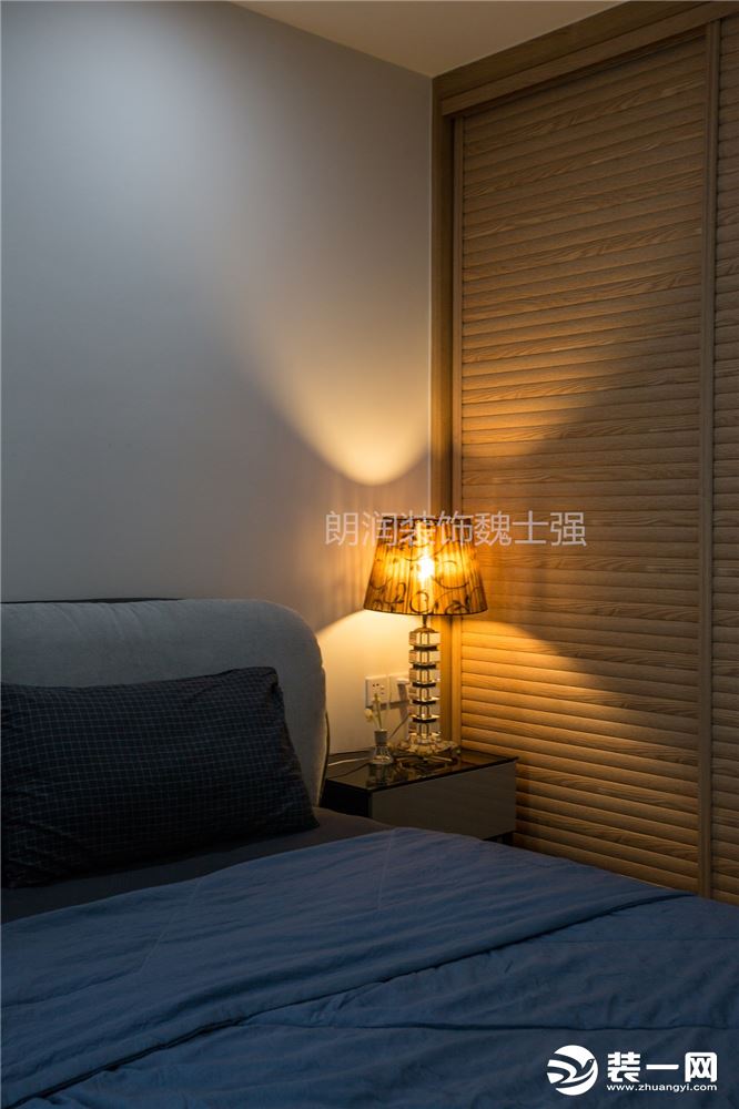 【绿地GIC】120平米三居室卧室现代风格完工实景图