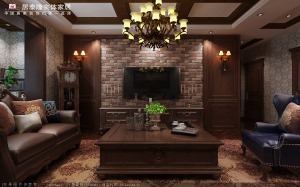 客厅作为待客区域，通常使用石材或者木饰面装饰;美国人喜欢有历史感的东西，这不仅反映在软装摆件上对仿古