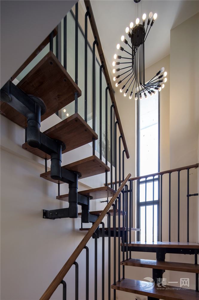 苏州东湖大郡180平现代风格复式装修效果图 楼梯