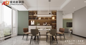 客厅的色调主题是青春，使得空间清丽淡雅。绿植稍加点缀成为了客厅当中亮眼元素，使得空间环境的色彩表达更