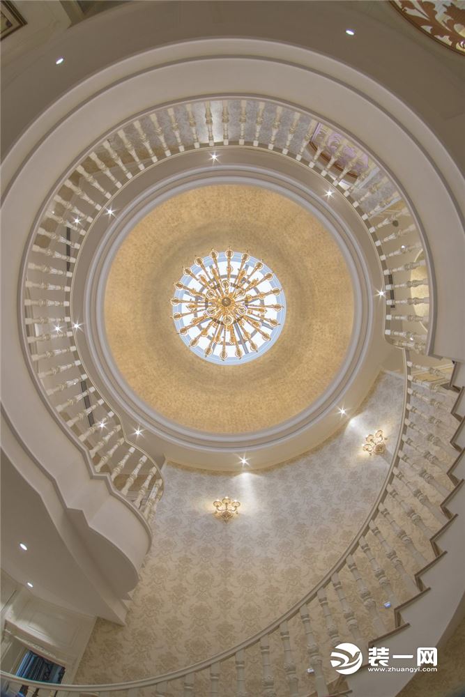 骊山国际别墅欧式风格装修效果图吊顶和楼梯