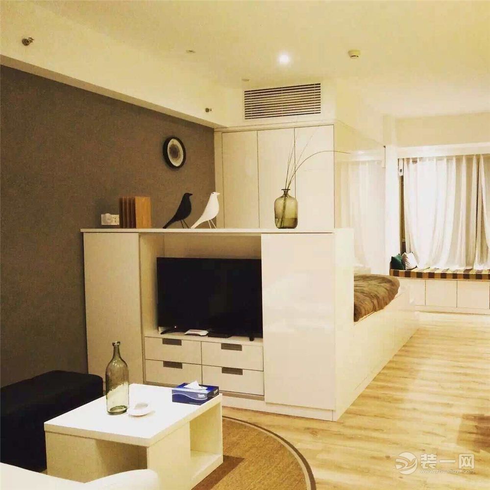 40平 一居室 造价8万 现代风格客厅-以电视柜作为隔断