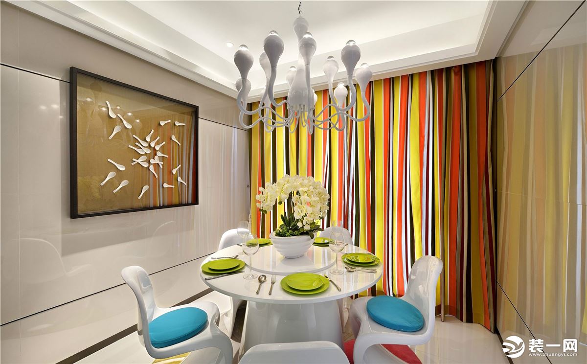 ◤路劲城◢121㎡三居室现代简约风格餐厅装修效果图