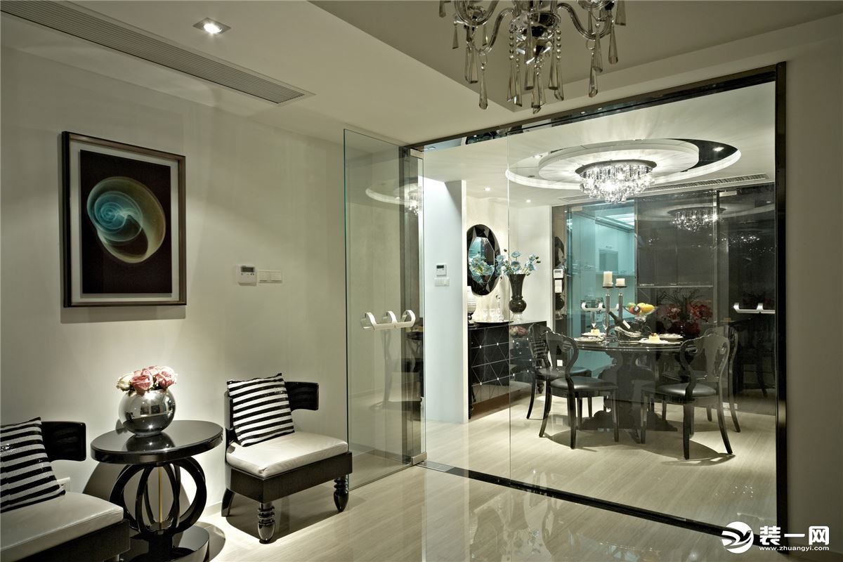 ◤紫缘公寓◢113㎡二居室欧式风格餐厅装修效果图