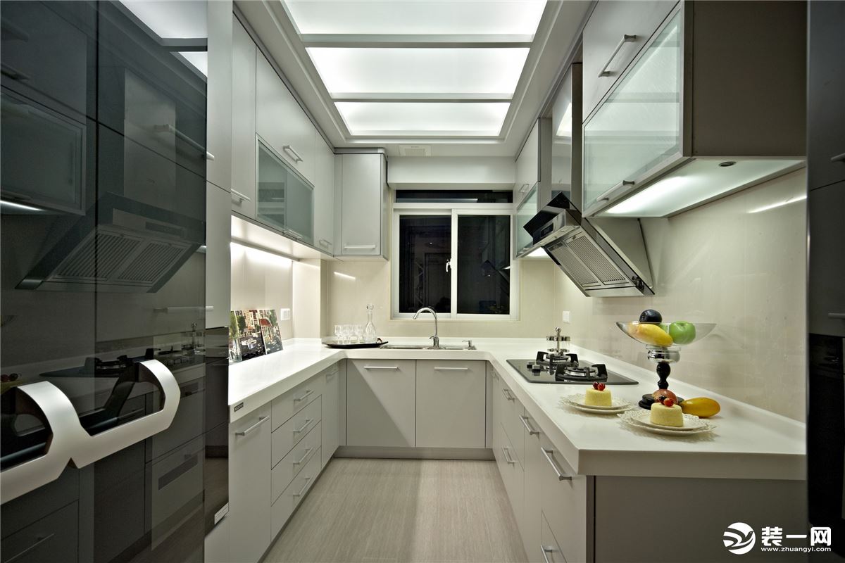 ◤紫缘公寓◢113㎡二居室欧式风格厨房装修效果图