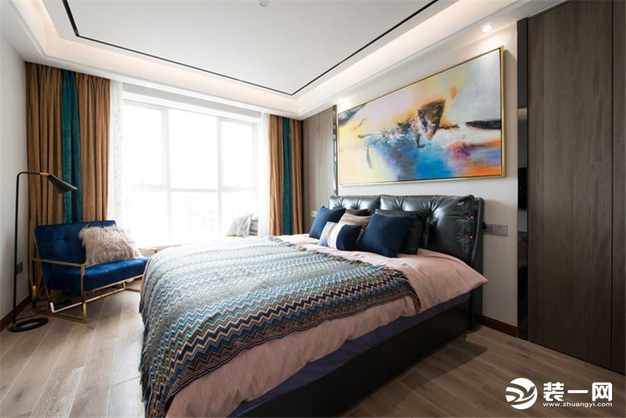 上海申佳时光  98m²  三居室  现代风格卧室装修效果图