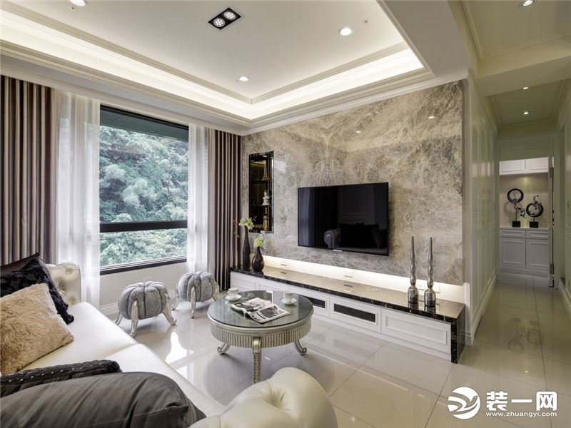 保利观澜  98m²三居室   现代欧式风格  客厅装修效果图
