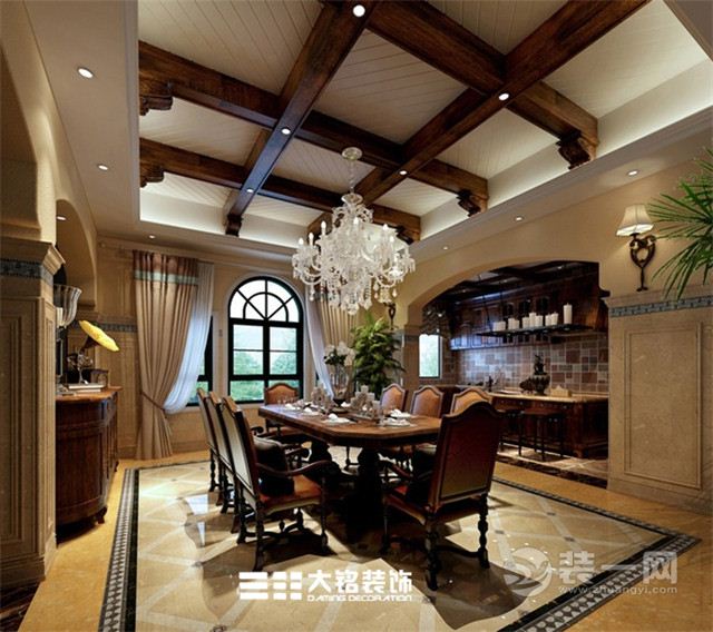 郑州思念果岭160平四居室美式风格装修餐厅