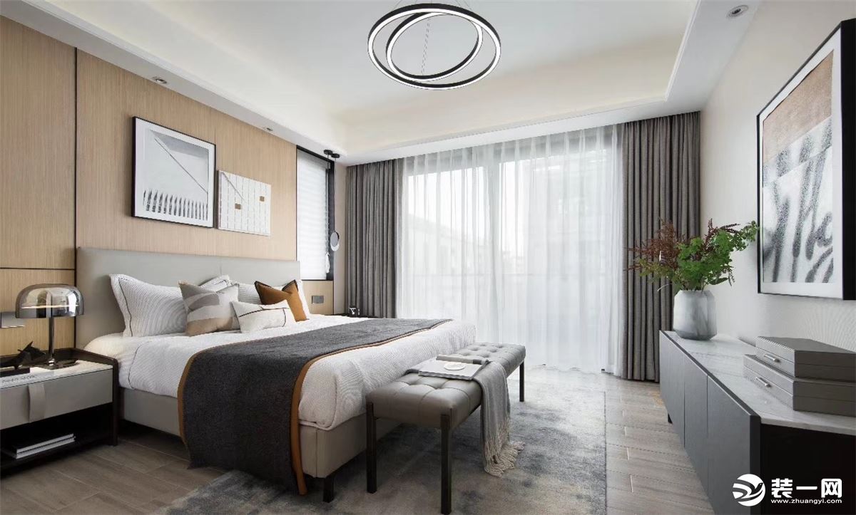 卧室沿用客厅的天花布局，加入饱和以及中性的颜色，使空间安逸舒适。