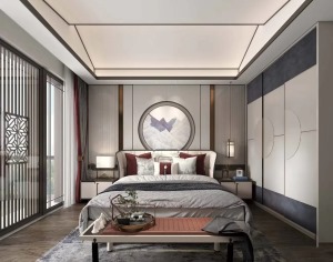 选用新中式的圆形画卷放在中间，吊灯、台灯、家具、实木地板、床尾桌的装饰，彰显着一个有格调的卧室该有的