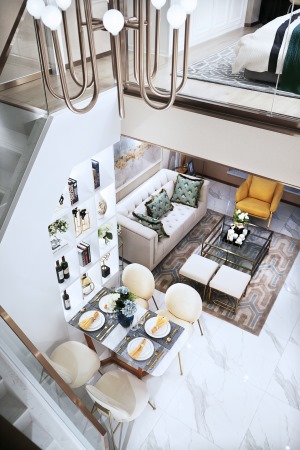欧也装饰 春晖十里公寓loft跃层欧式风格客厅挑空设计