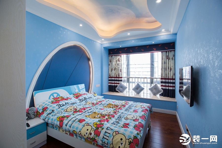 惠州浩天装饰中洲中央公园245平法式与欧式结合儿童房完工效果