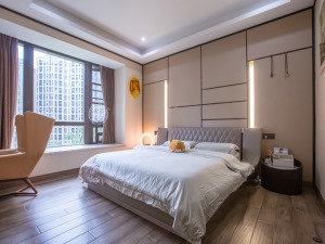 惠州浩天装饰山语清晖200㎡现代轻奢风格卧室实景图