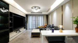 客厅效果图3——房子面积有限，尽量做到实用与美观一体，因此在电视背景的选择上，电视柜成为了美观与储物