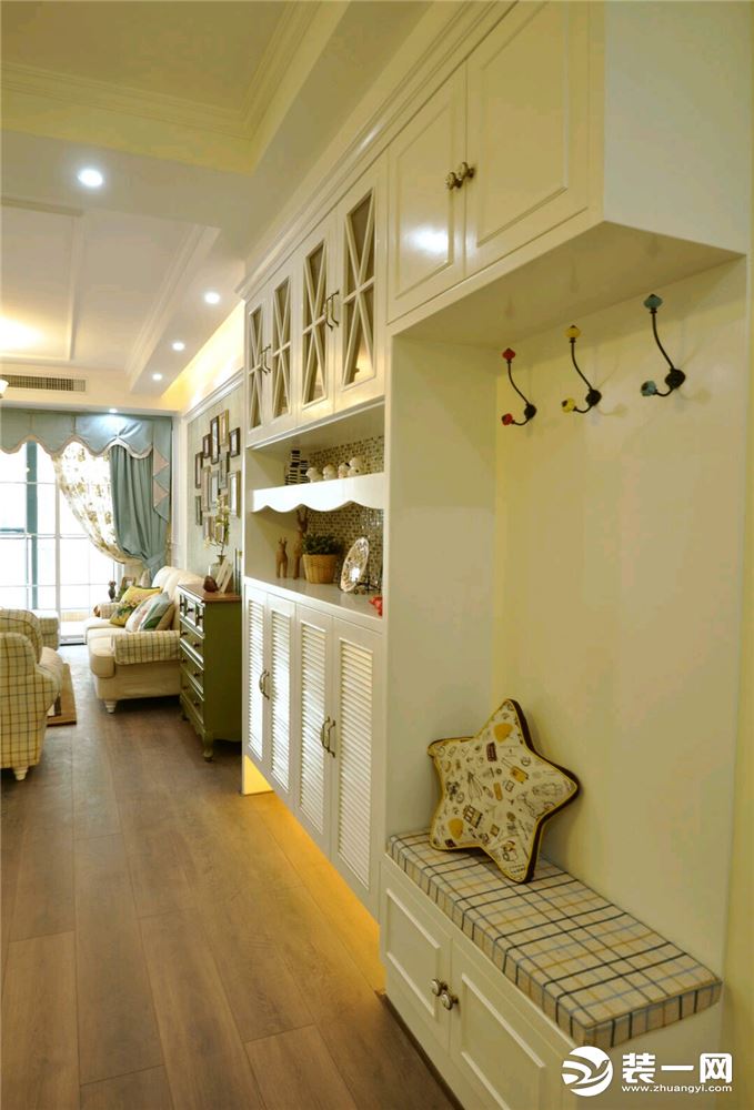丰立装饰鲁能城98平三居室美式风格实景案例--鞋柜