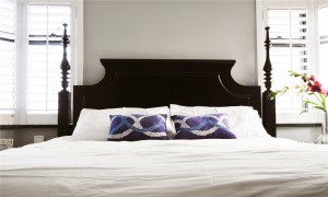 成都丰立装饰龙城一号96平三居室美式风格实景案例--卧室，床