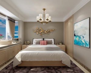 金属吊灯与家私的实木质感交叠出空间层次，床头的陶瓷瓶与绿植进行点缀，加强空间的感觉。