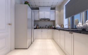 厨房采用白色L型橱柜，布局按照洗菜切菜炒菜的合理动线
