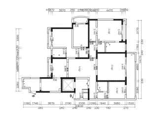 这是长安天玺小区200平米四居室房子的户型图，房型南北通透，功能区间齐全。