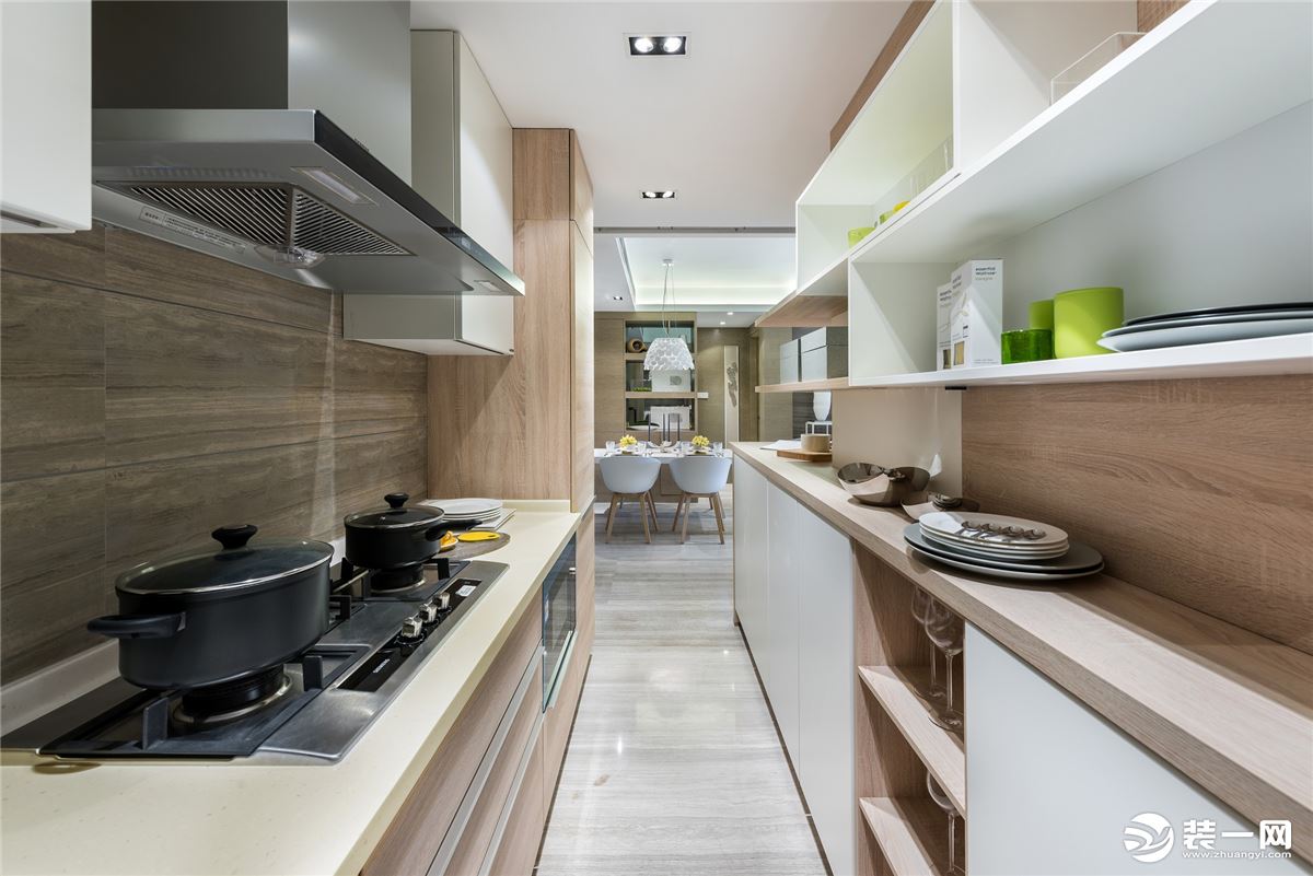 立体城三居室现代风格装修效果图/厨房