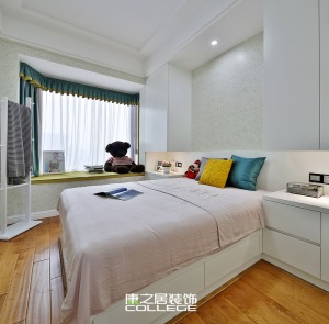 皇冠国际简约风格小户型卧室休息室主卧设计效果