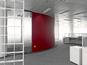员工开放式办公区域以银灰色和灰色为背景，主题色彩依旧是酒红色，既有时尚科技感也不失原本装修风格色彩。